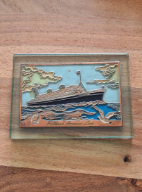 Vintage advertising paperweight from the Holland America line🚢