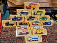 Collection of 20 x Lledo Clascic Cars advertising cars 1:43😍