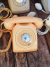 Oude, ouderwetse retro-, vintage telefoon, telefoons️☎️