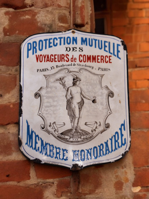 Antique enamel sign for the protection of traveling salesmen from around 1920