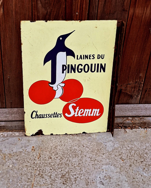 Double-sided enamel sign from the Pingouin company (made wool).