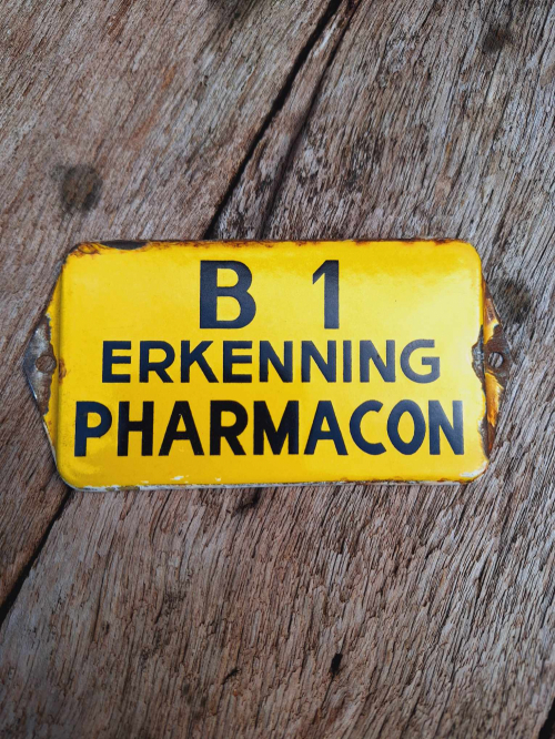 Emaille deurpostje, bordje B1 Erkenning Pharmacon.